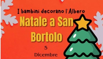 I bambini decorano l’albero a San Bortolo